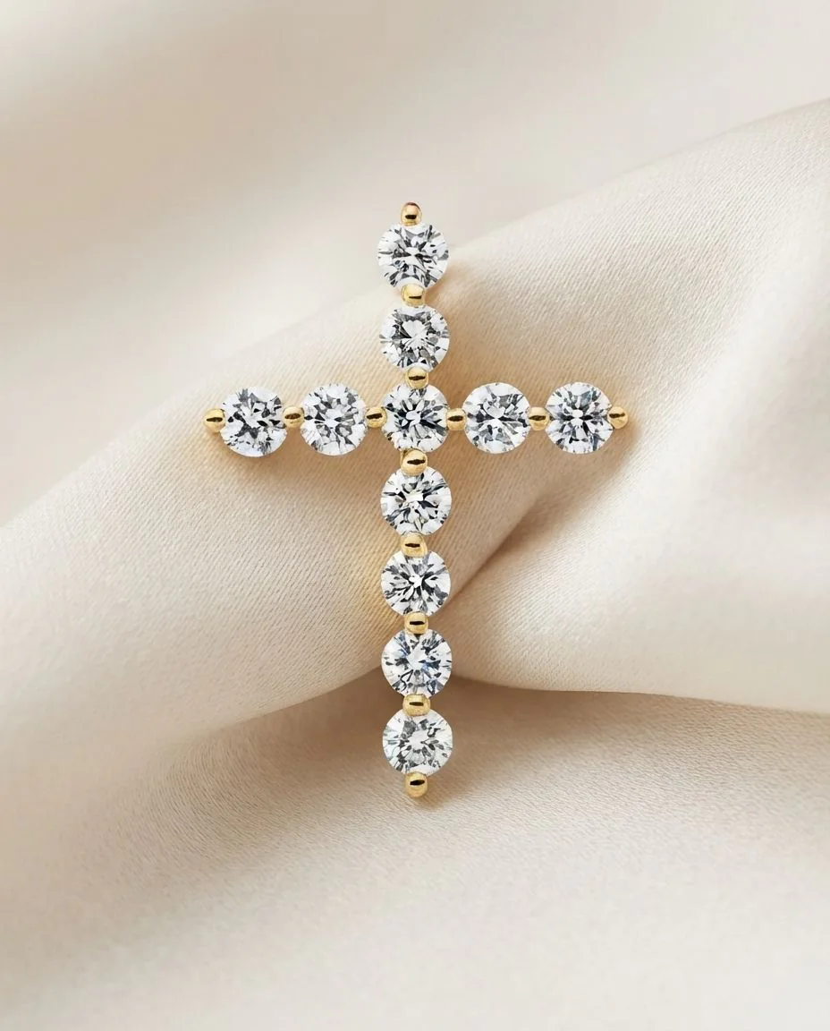 Anhänger 18 Karat Gelbgold Kreuz · drapiert