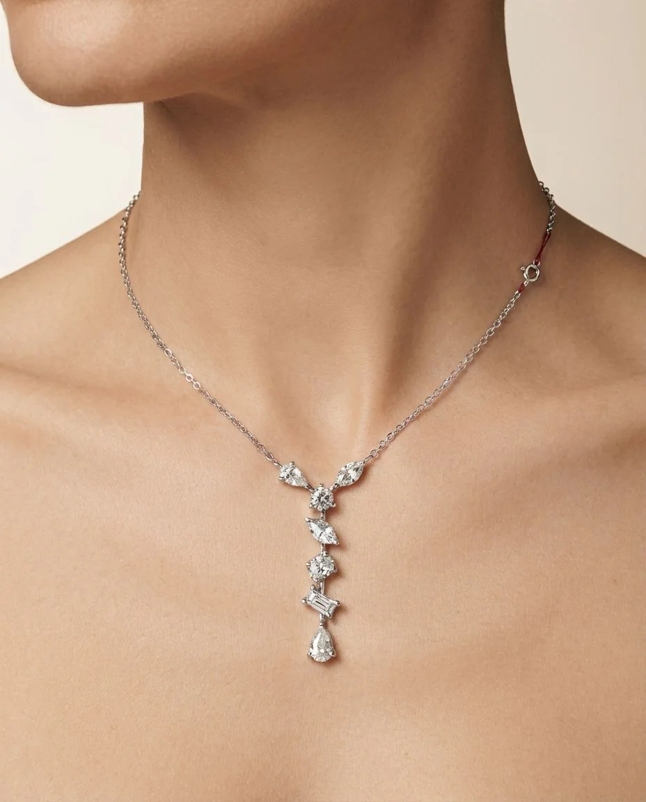 Collier 14 Karat Weißgold · getragen