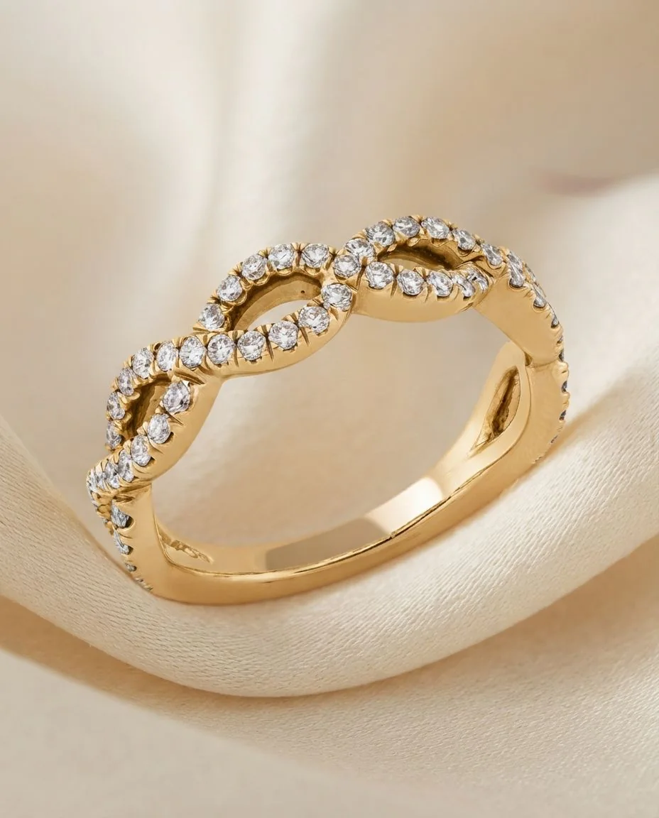 Ring 14 Karat Gelbgold · drapiert