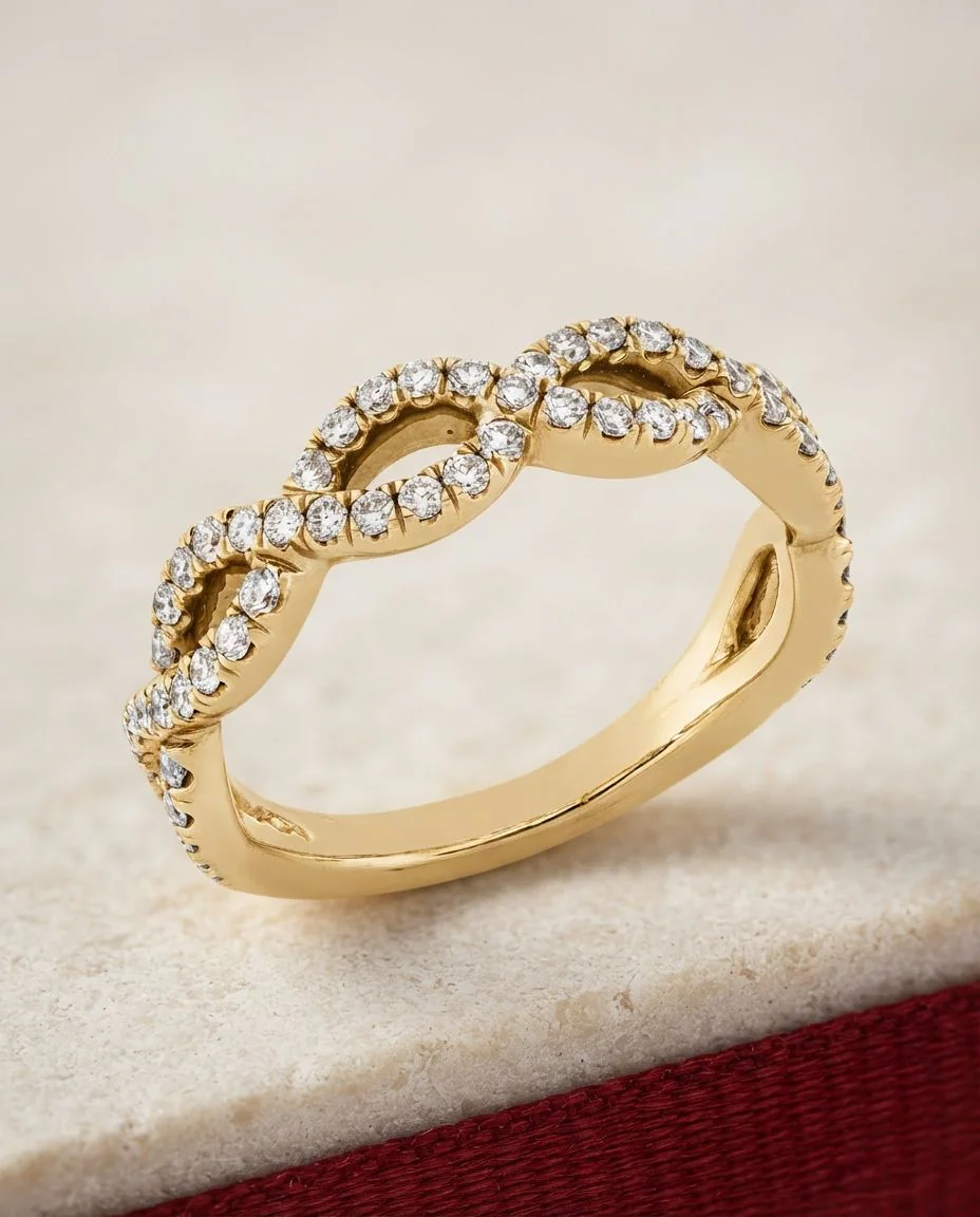 Ring 14 Karat Gelbgold · drapiert