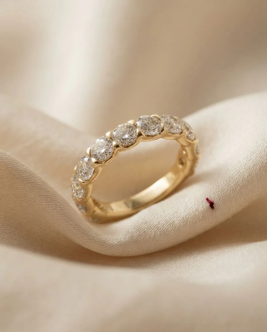 Ring 18 Karat Gelbgold · drapiert