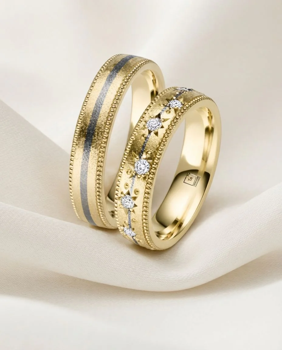 Eheringe Gold mit Tantal Sternenfassung TA91 & TA92 · drapiert