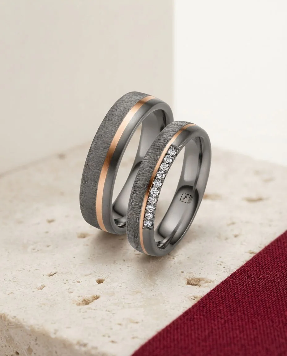 Eheringe Tantal Gold Struktur Rough TA53 & TA54 · drapiert