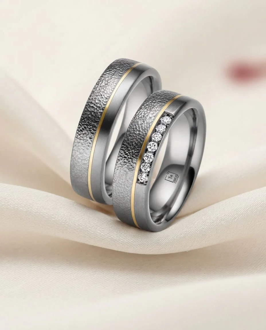 Eheringe Tantal Gold Gehämmert TA13 & TA14 · drapiert