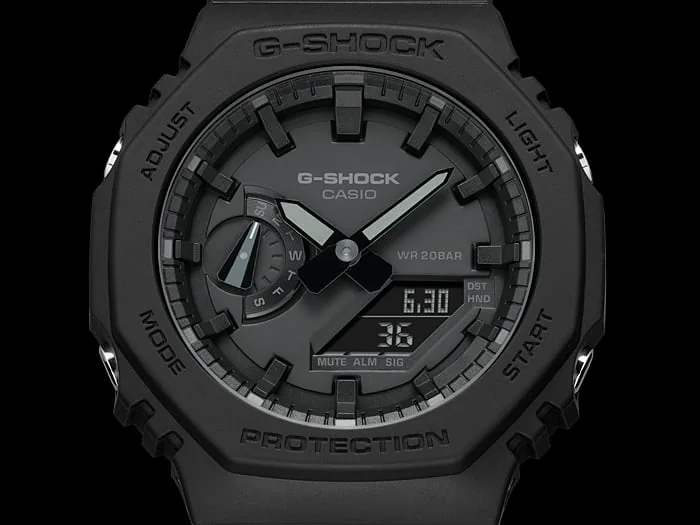 Nahaufnahme des digital-analogen Zifferblatts der G-SHOCK Armbanduhr GA-2100-1A1 in Schwarz mit Details.