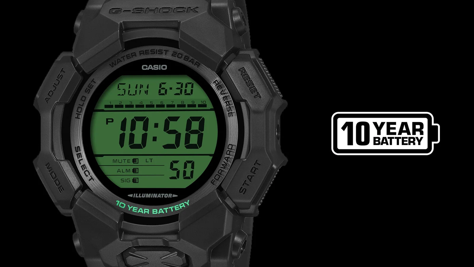 Die G-SHOCK Armbanduhr GD-010BEG-1ER neben einem 10 YEAR BATTERY Logo