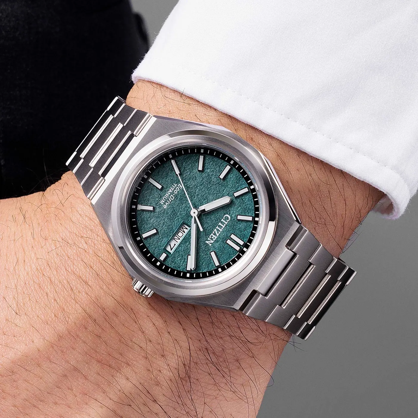 Citizen AW0130-85XC – Ansicht 2